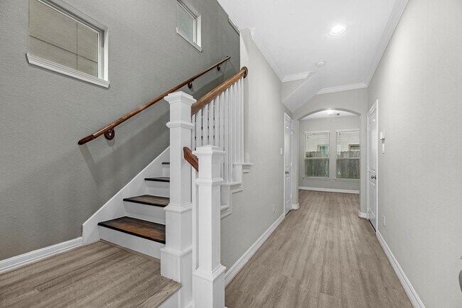 Foto del edificio - 458 N Live Oak St