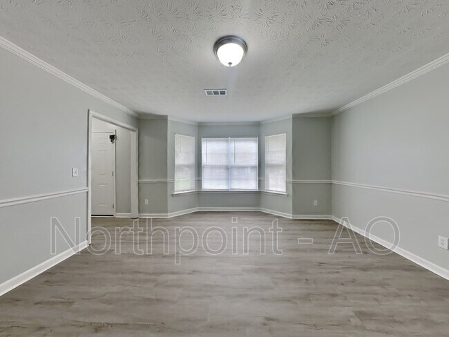 Building Photo - 511 Brentwood Blvd