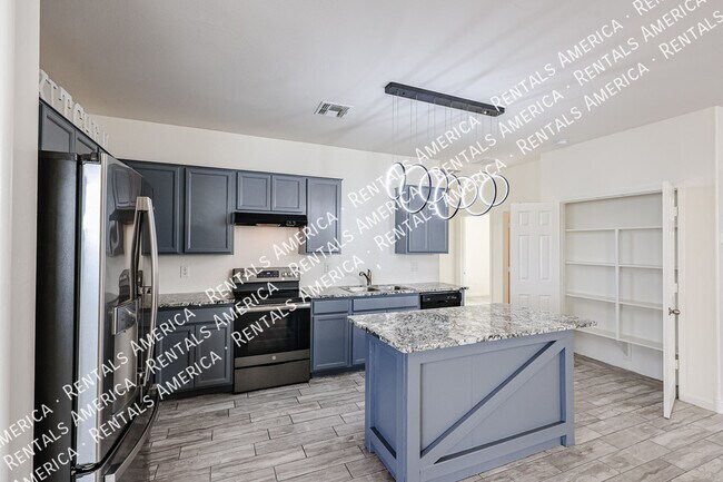 Building Photo - 9820 W Sanna St