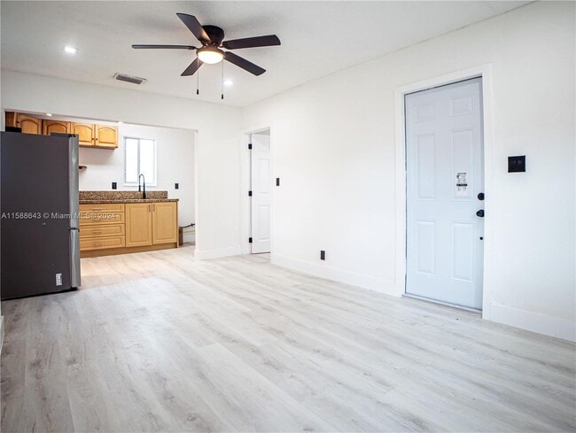 Building Photo - 412 Columbus Parkway Apt #1-2, Hollywood, ...