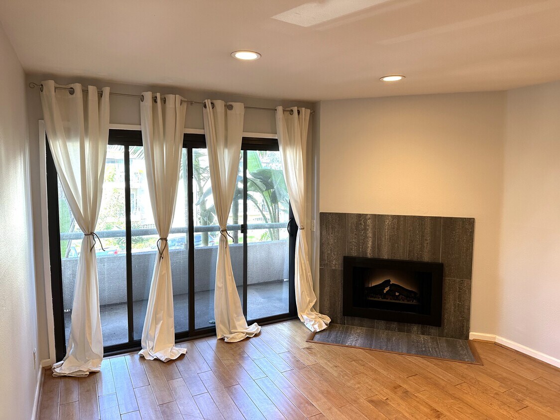 8300 Manitoba St Unit 204, Playa Del Rey, CA 90293 Condo for Rent in Playa Del Rey, CA