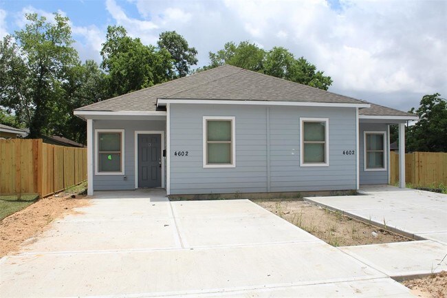 Foto del edificio - 4602 Davenport St