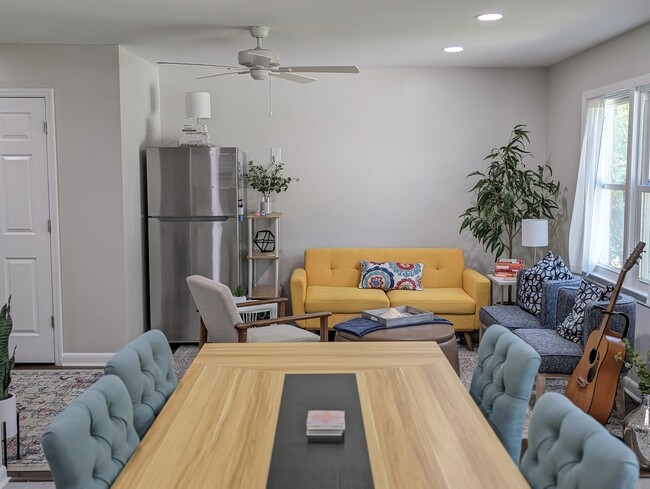 Shared Living Room - 4523 W Montague Ave