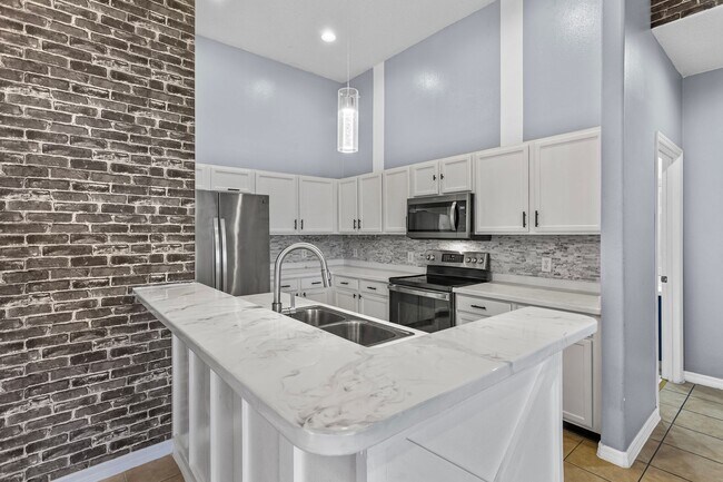 Building Photo - 13046 Island Breeze Ct