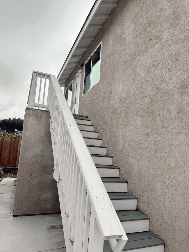 Building Photo - 1817 Drescher St