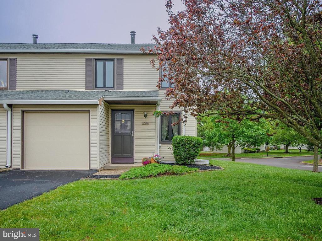 Foto principal - 1001 Winfield Ct