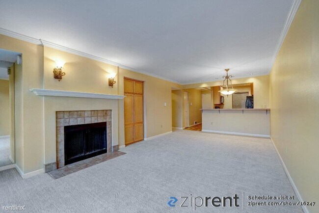 Foto del edificio - 2 br, 2 bath Condo - 4990 South Landing Dr...