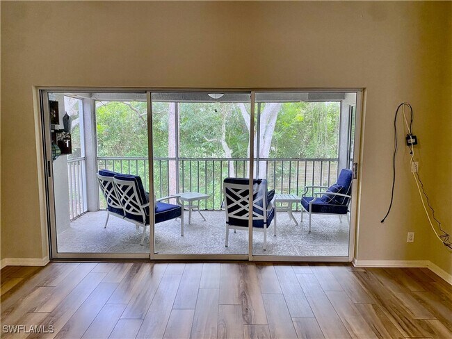 Foto del edificio - 3785 Fieldstone Blvd