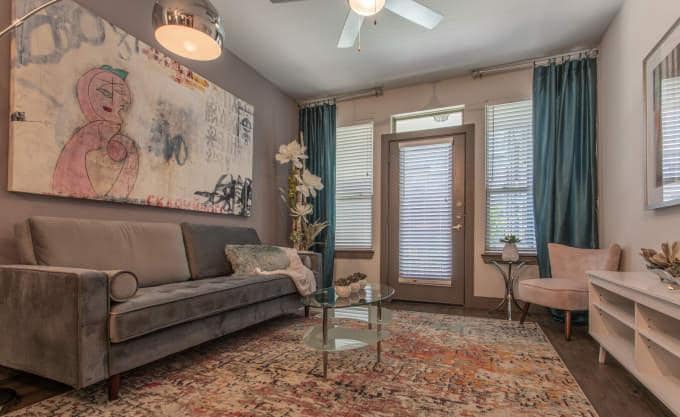 Foto principal - 1 bedroom in Houston TX 77032