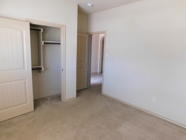 Building Photo - 5001 Prestwick Dr