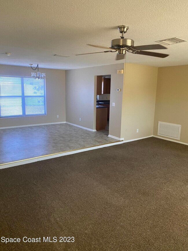 Foto del edificio - 3810 Valley Ln