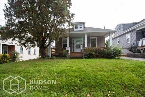 Primary Photo - 220 Pikeland Ave