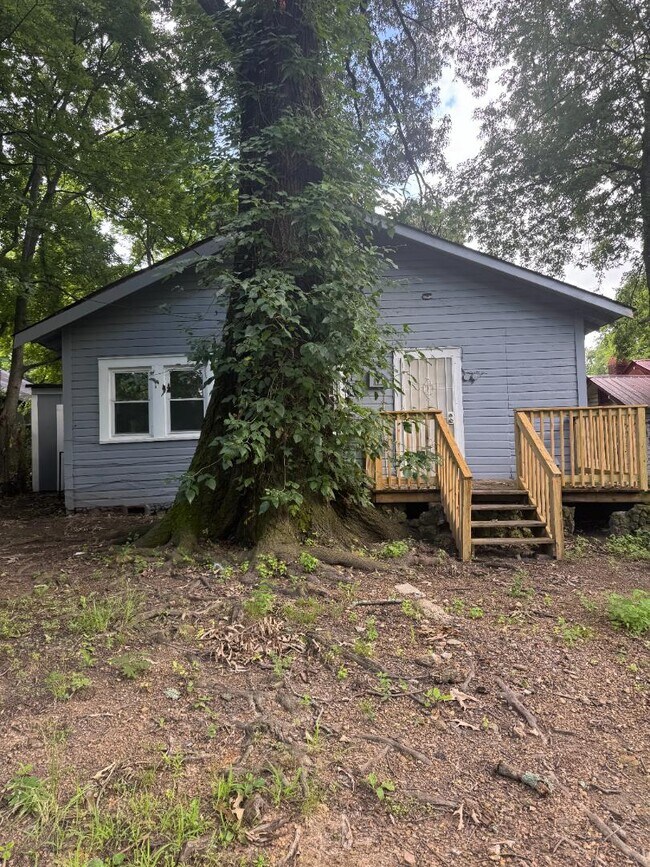 Building Photo - 4120 39th Ave N