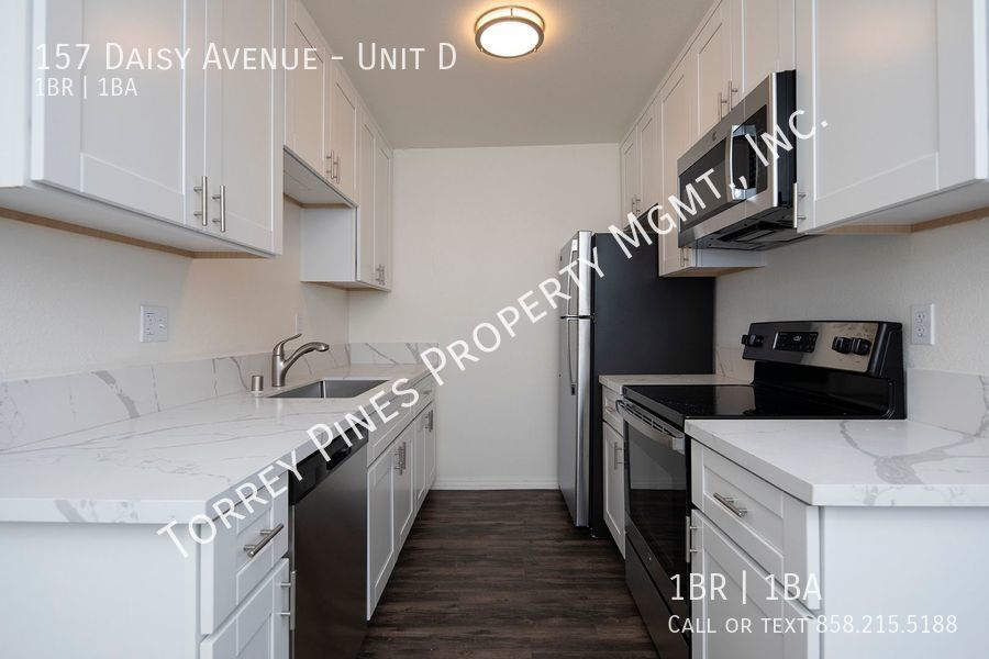 Primary Photo - *OPEN HOUSE: 8/2 4-6PM* Beautiful Apt Just...