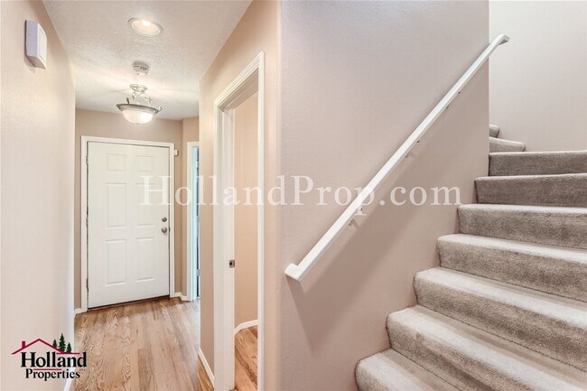Foto del edificio - Lovely 4 bedroom home in a great location