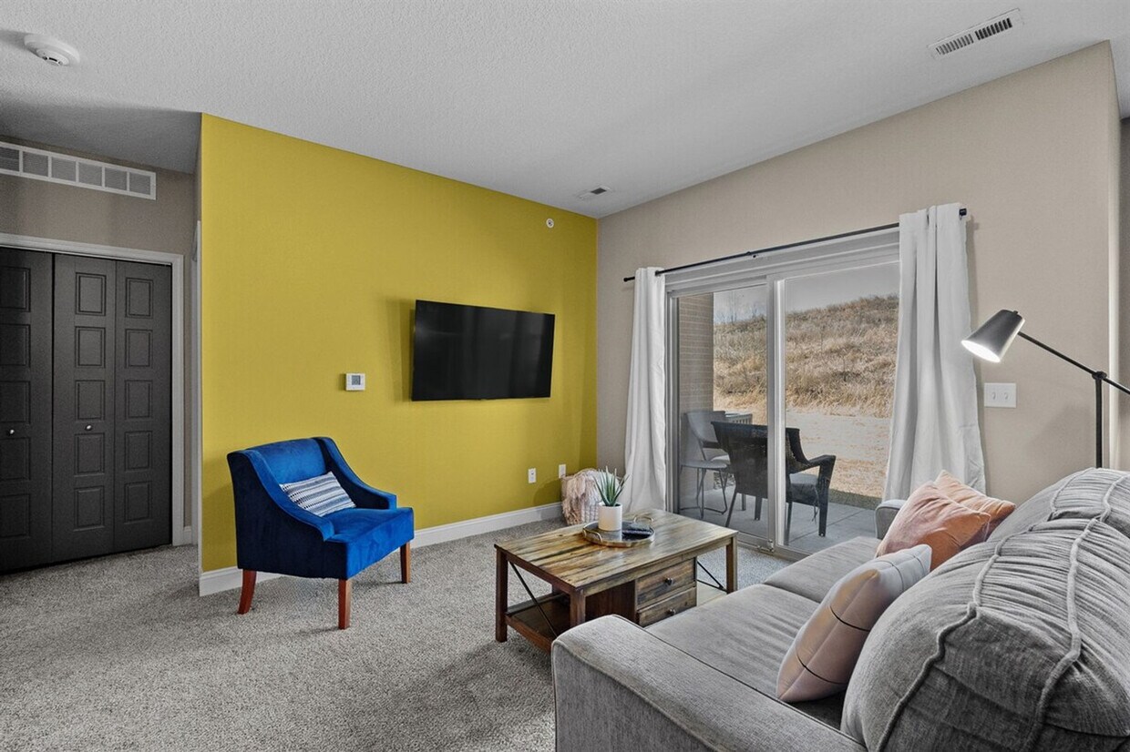 Foto principal - 8350 Cascade Ave