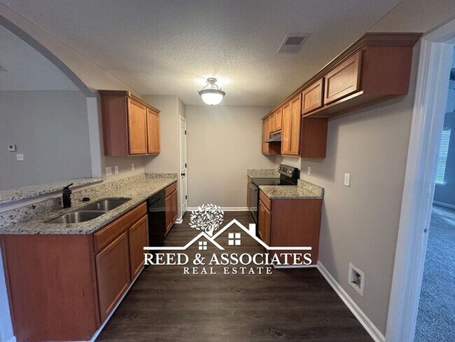 Foto del edificio - 4 Bedroom in Cordova!!