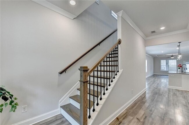 Building Photo - 1854 Westfall Lndg
