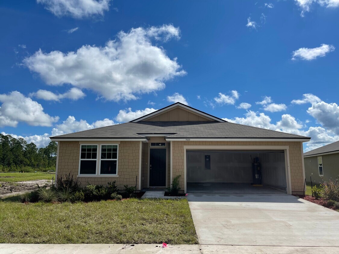 Primary Photo - 75223 Bridgewater Dr