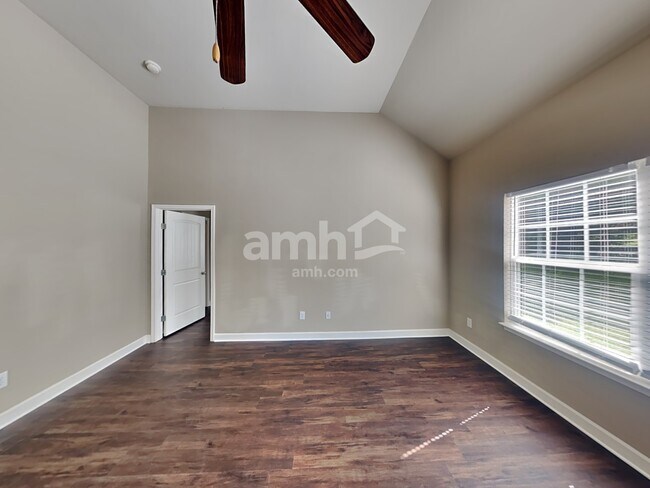 Foto del edificio - 149 Took Dr