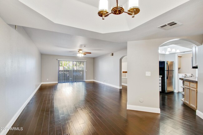 Foto del edificio - 5104 N 32nd St