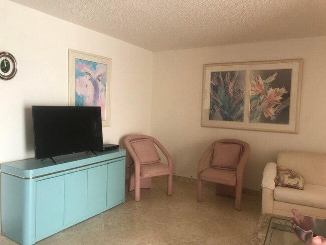 Foto del edificio - 809 Normandy Trail