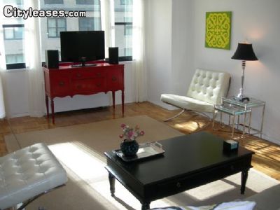 Foto del edificio - 15 W 57th St