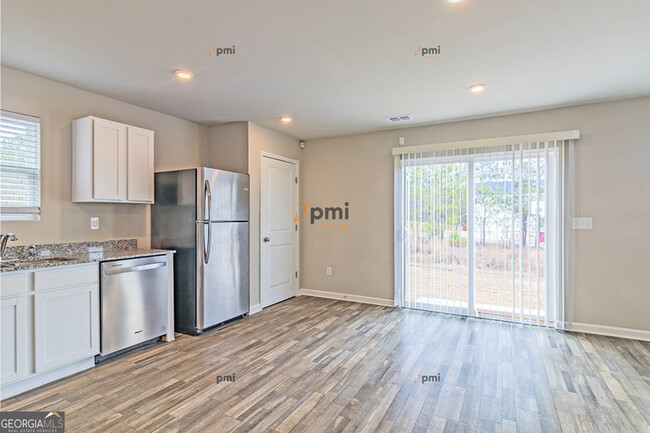 Building Photo - 1710 Hannah Ct