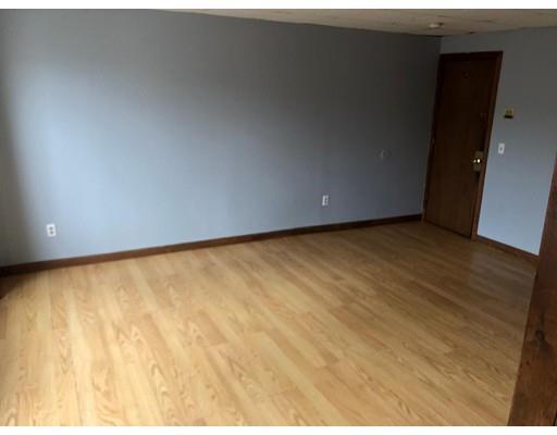 Building Photo - 148 Millbury St