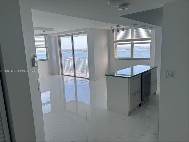 Foto del edificio - 770 Claughton Island Dr