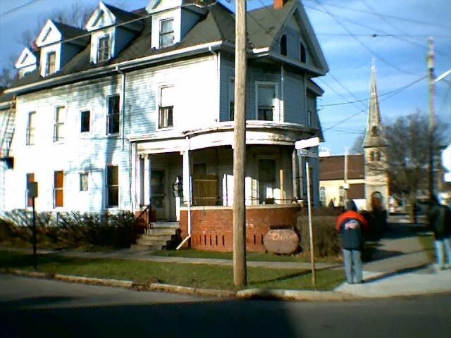 Foto principal - 96 Locust St