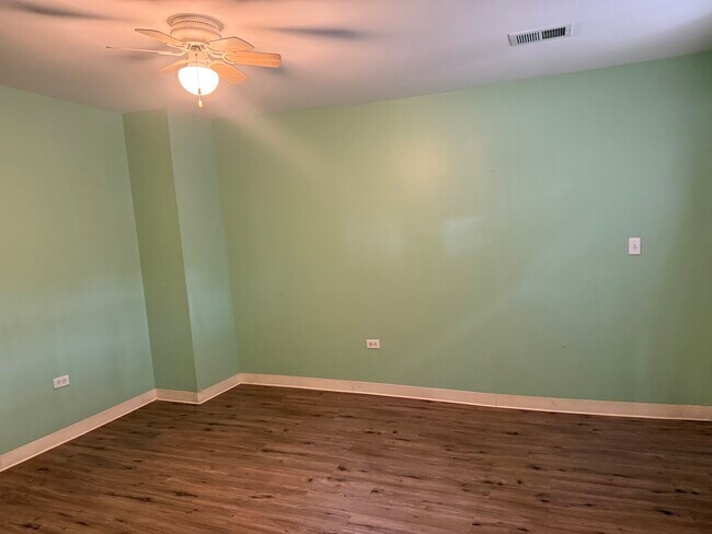 Foto del edificio - 2817 W Cullerton St