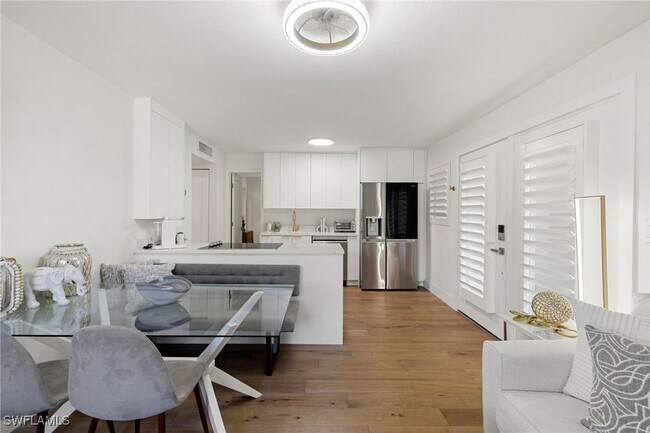 Foto del edificio - 175 5th Ave S