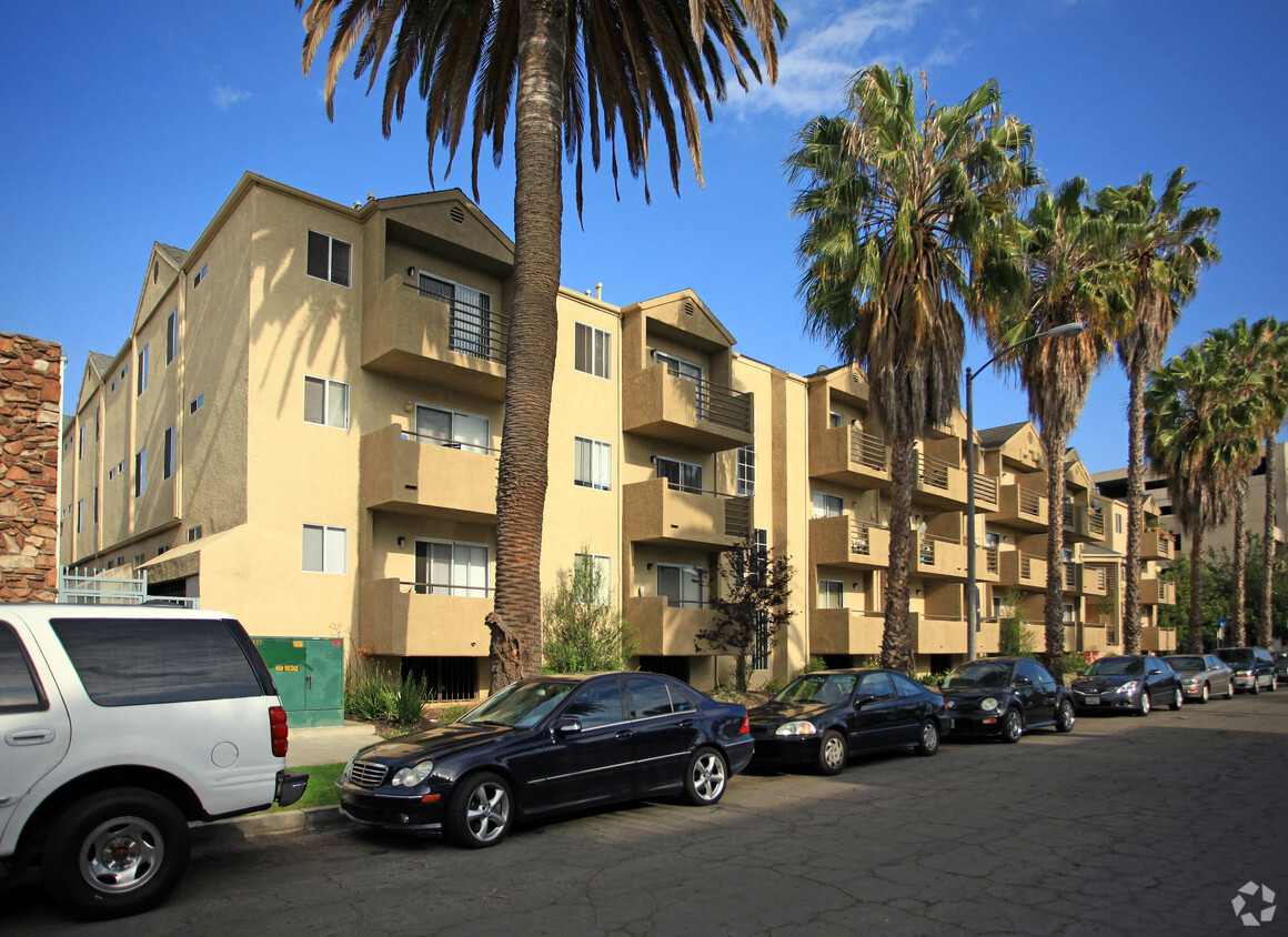 Foto del edificio - Elm Terrace Senior Apartments