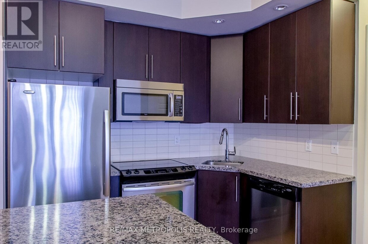 Photo principale - 28-2528 Linden St