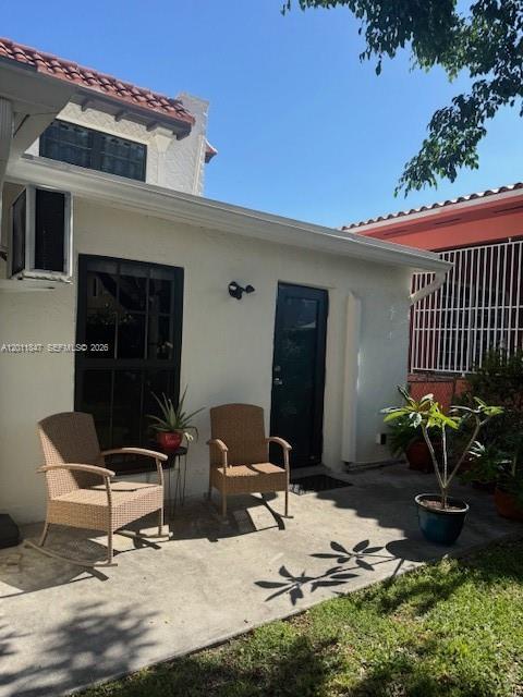 Foto del edificio - 1617 NW 8th St