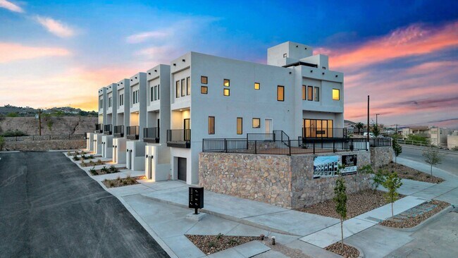 Foto del edificio - 1519 Golden Hill Terrace