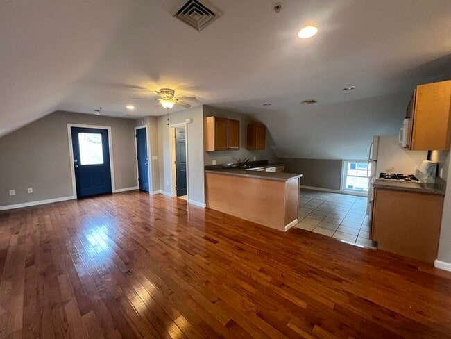 Foto del edificio - 21 Pear St