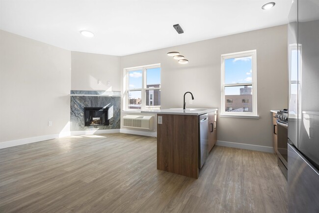 Foto del edificio - 212 70th St