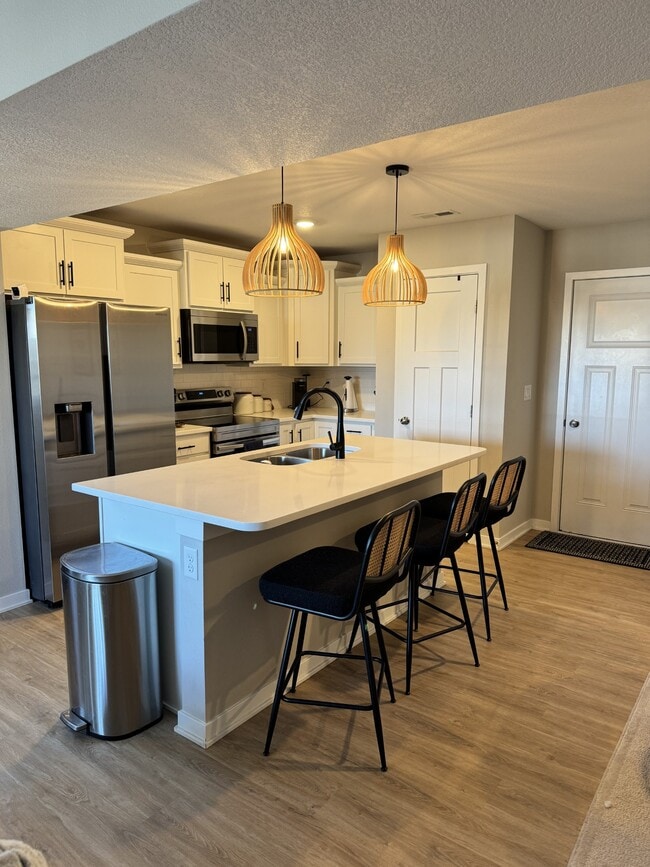 Building Photo - 2622 SE Osier Ave