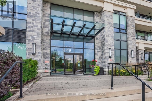 Building Photo - 15 Water Walk Dr