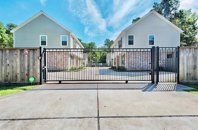 Foto del edificio - 25110 Glen Loch Dr