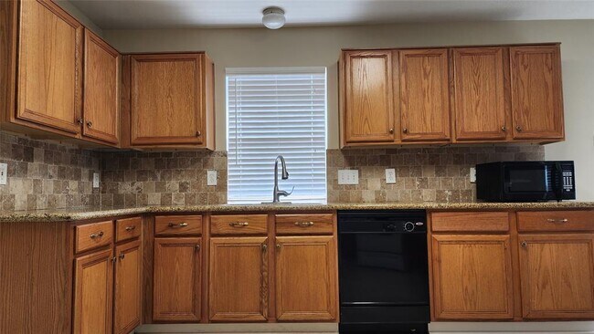 Building Photo - 20338 Cherry Orchard Ln