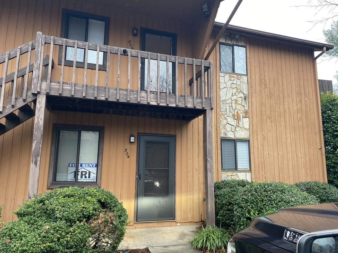 504 Trent Ct, WinstonSalem, NC 27127 Townhome Rentals in Winston