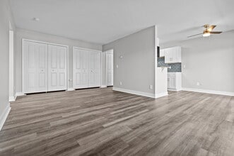 Building Photo - Sunnymede Apartments - Troy, MI