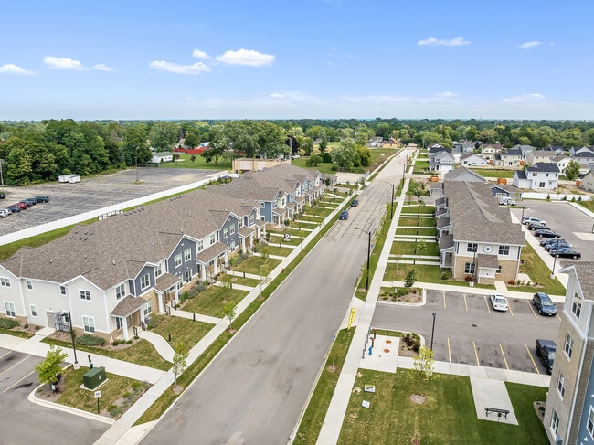 Building Photo - Union Court Senior Apartments and Townhomes