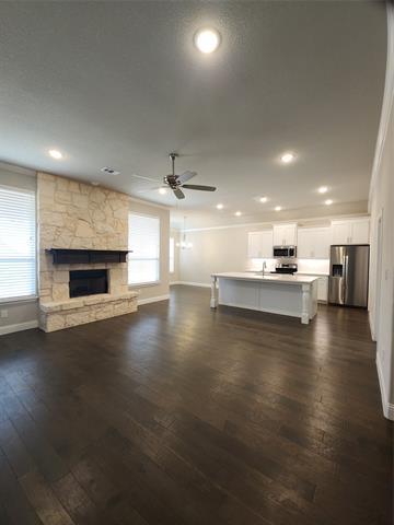 Foto del edificio - 3004 Timber Trail Dr