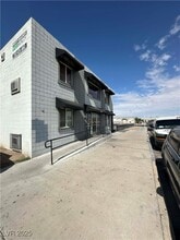 Building Photo - 223 N 9th St