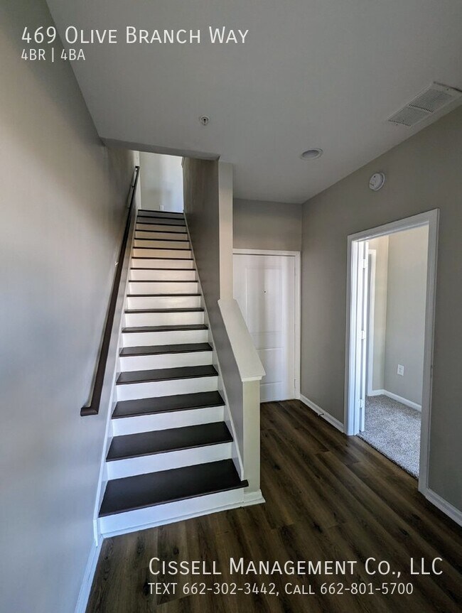 Foto del edificio - 469 Olive Branch Way