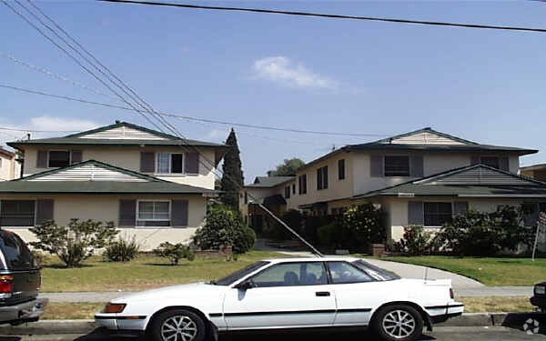 Foto del edificio - 14147-14149 Vanowen St